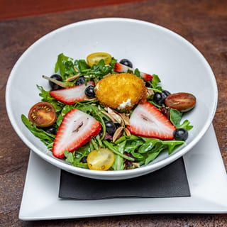 Berry & Goat Cheese Salad